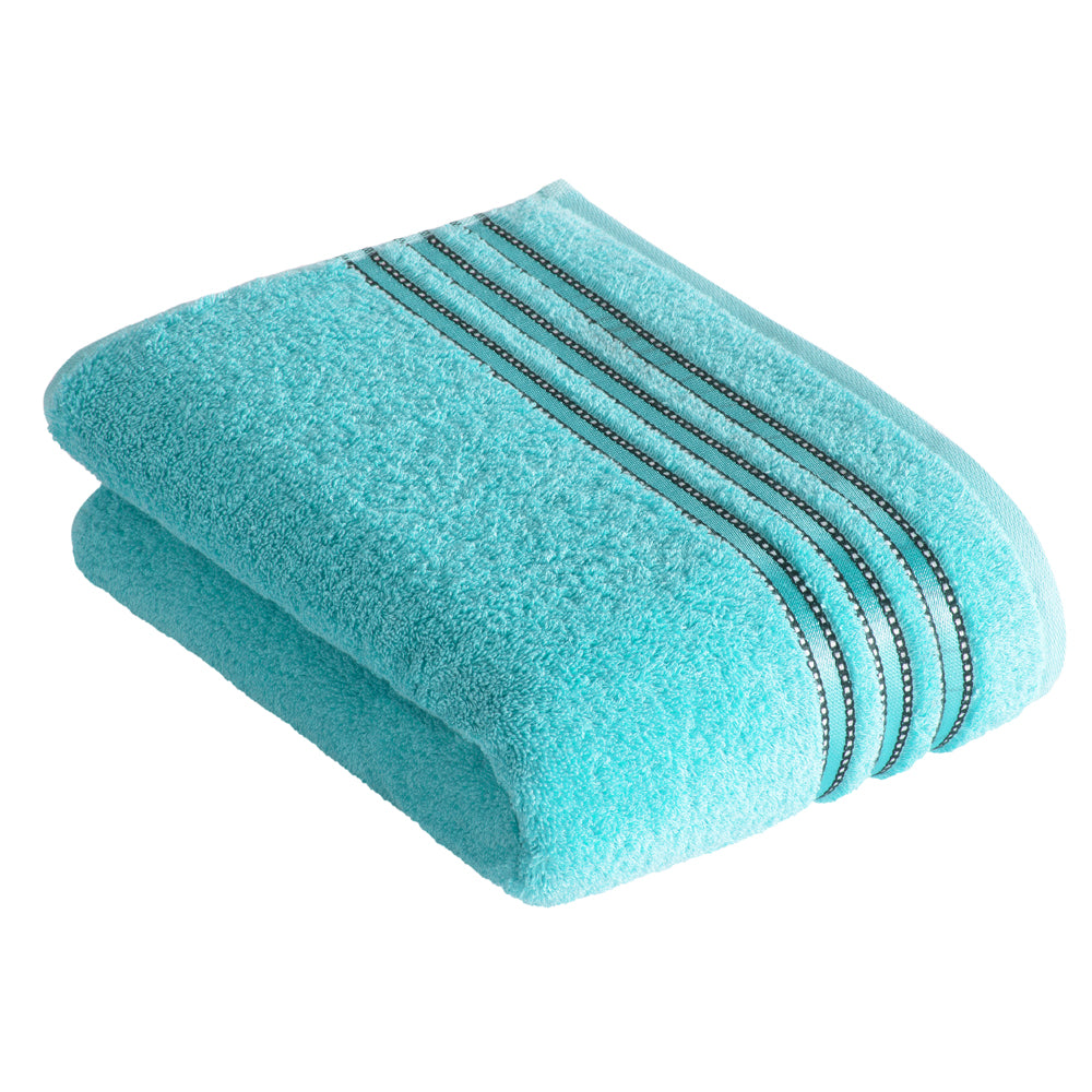 COLOR:light azure