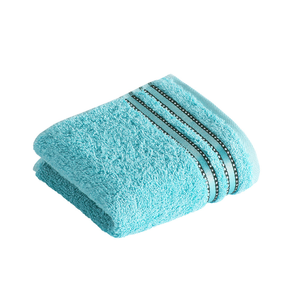 COLOR:light azure