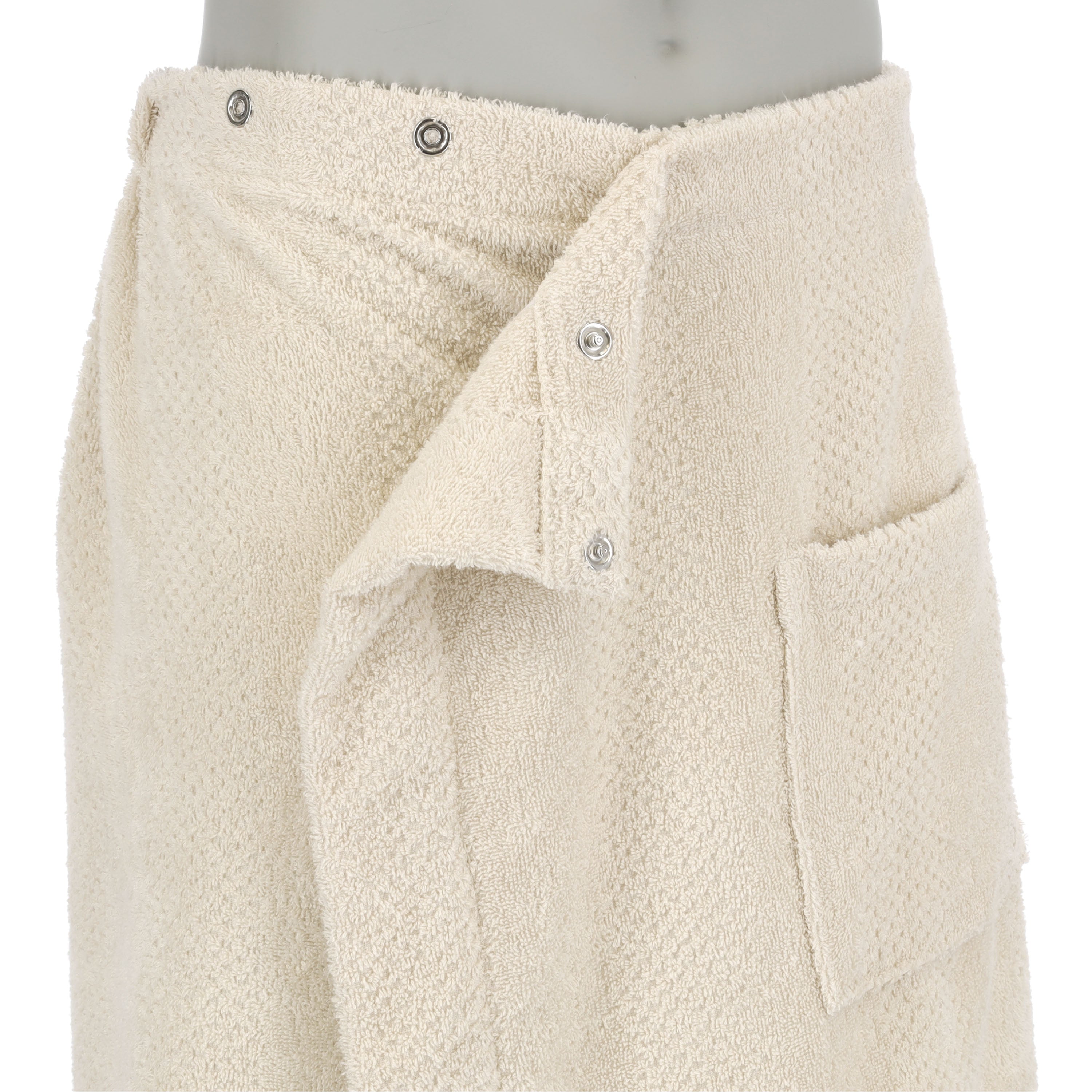 COLOR:sand